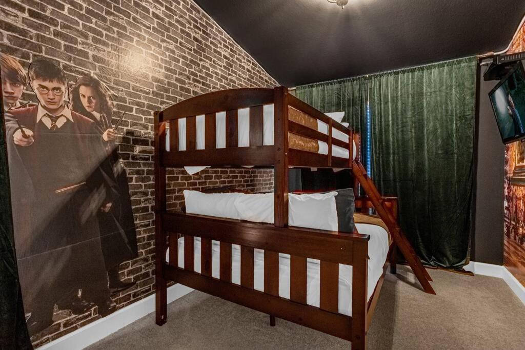 Holiday home Themed 4br Family Townhome Inside Area *